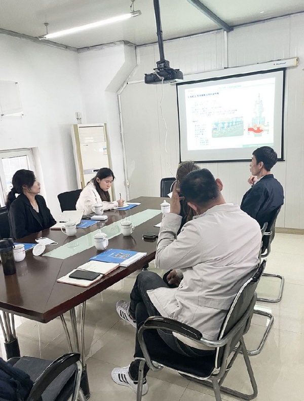 The Viti Comprehensive Department conducts internal learning and exchanges with sister companies