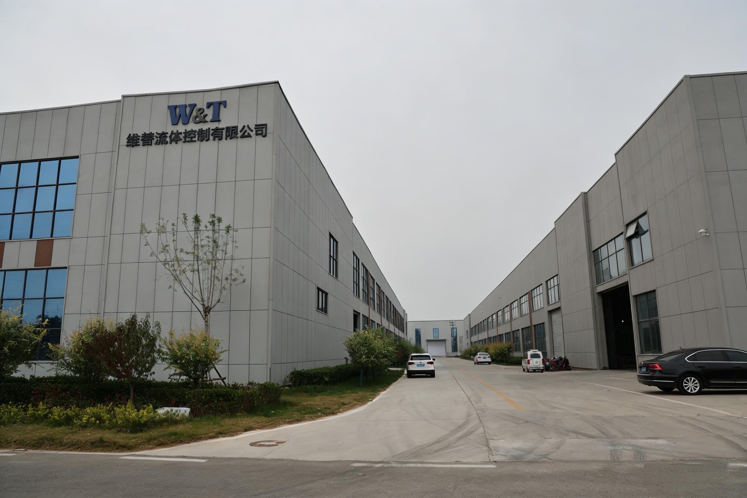 What are the main products that Vitite makes in power plants?